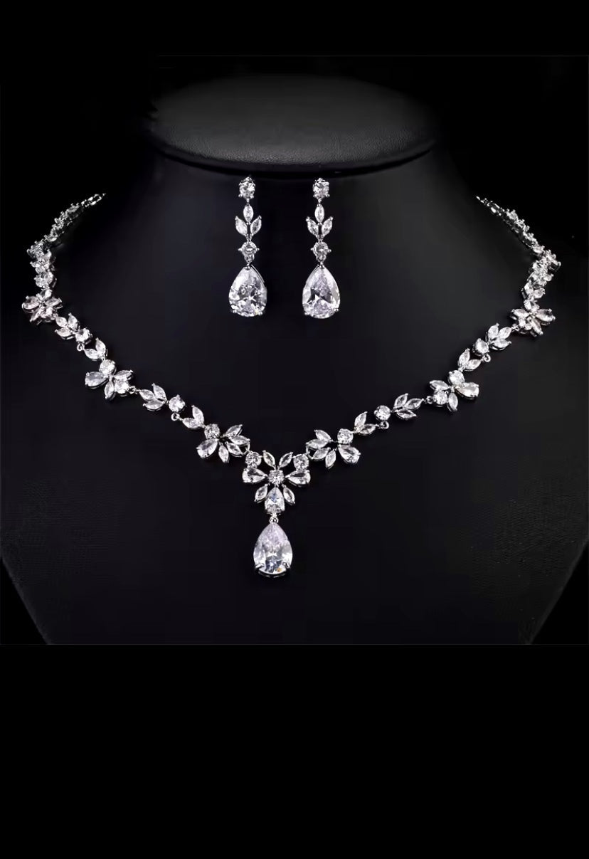 Statement necklace discount and earring set, bridal necklace and earring set, cubic zirconia crystal necklace and erring set, cubic zirconia Necklace